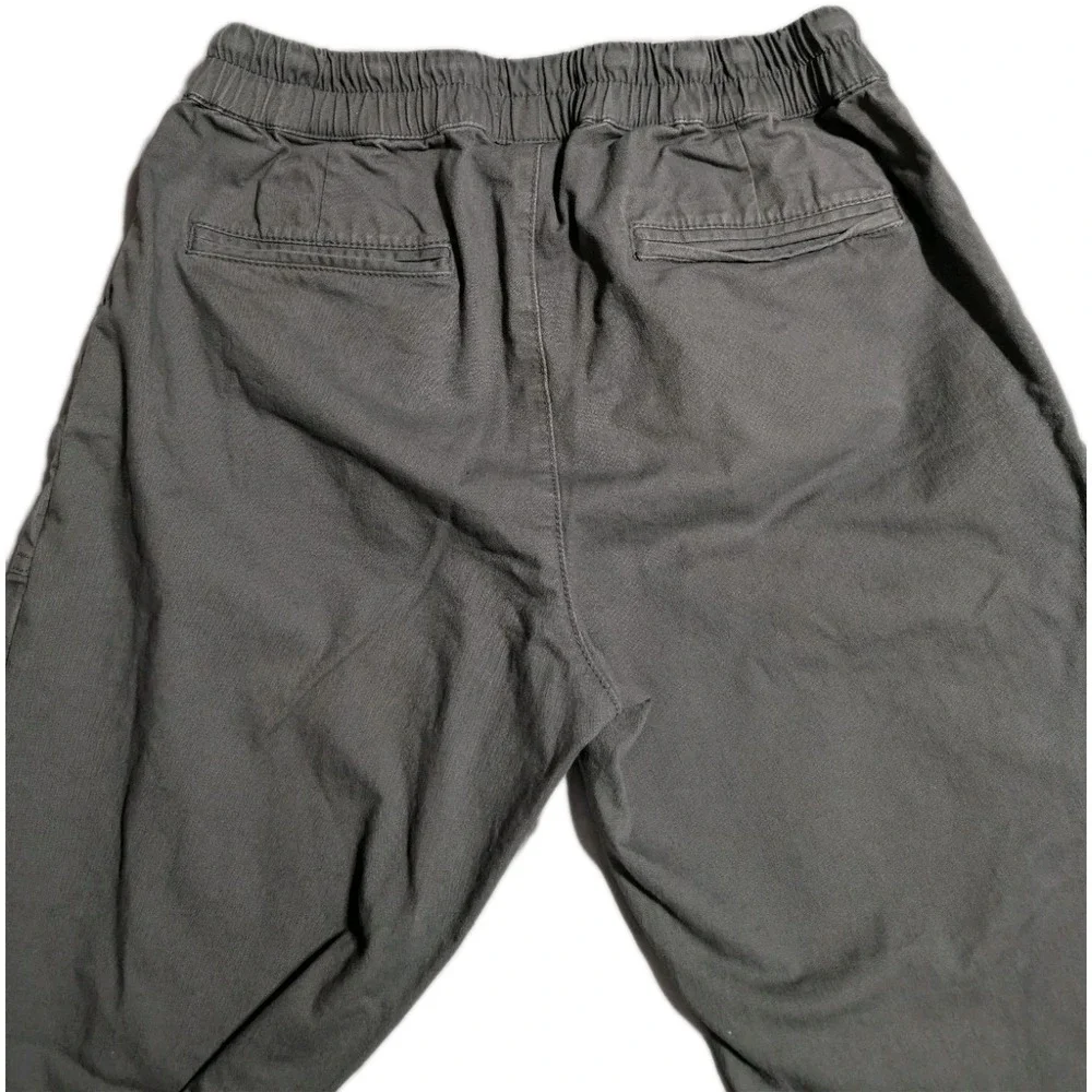 Pact comfortable jogger